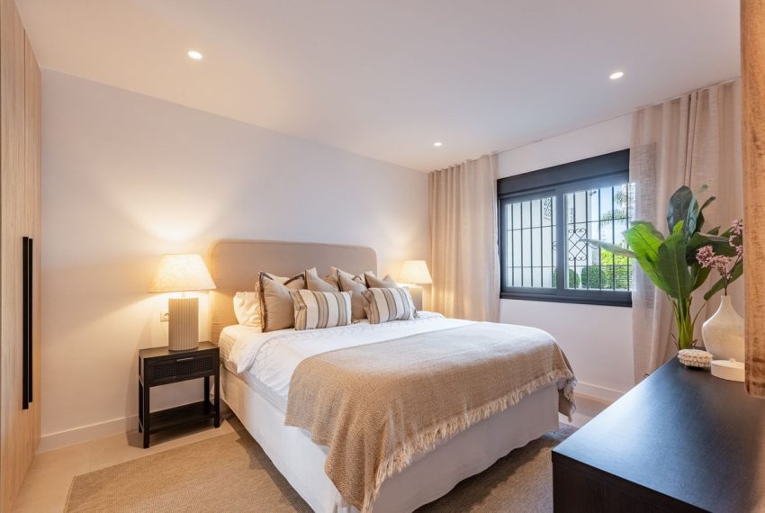 R5009527-Apartment-For-Sale-Nueva-Andalucia-Ground-Floor-2-Beds-95-Built-13