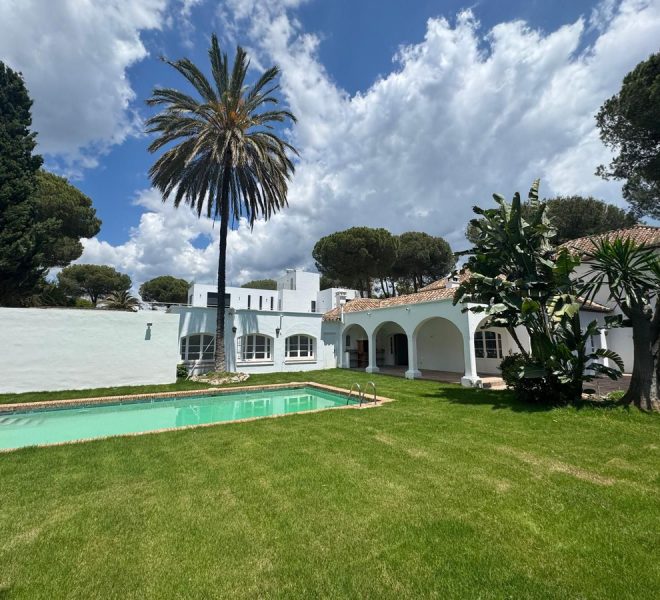 R5010580-Image 1-Detached - 5 Beds - 219 Built