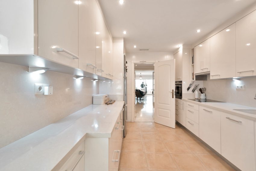R5010958-Apartment-For-Sale-Marbella-Ground-Floor-2-Beds-162-Built-12