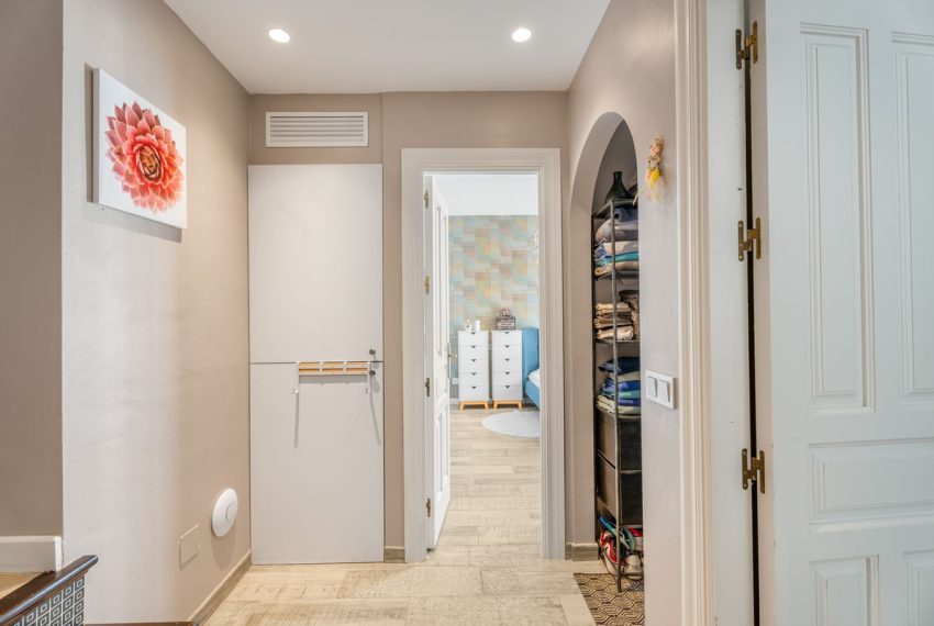 R5013634-Townhouse-For-Sale-The-Golden-Mile-Terraced-3-Beds-160-Built-11