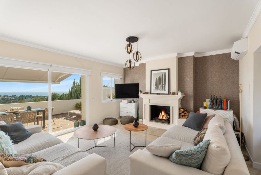 R5013634-Townhouse-For-Sale-The-Golden-Mile-Terraced-3-Beds-160-Built-2