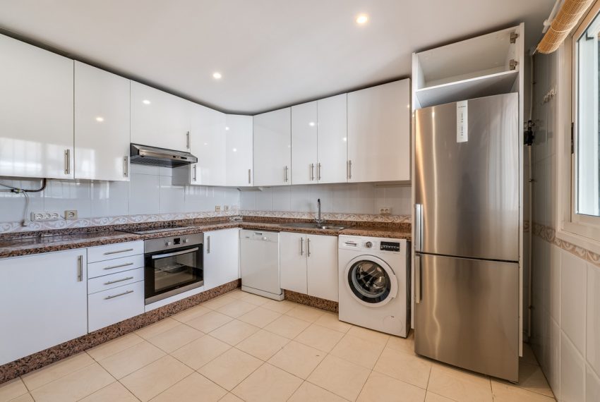 R5013880-Apartment-For-Sale-San-Pedro-de-Alcantara-Penthouse-Duplex-3-Beds-243-Built-10