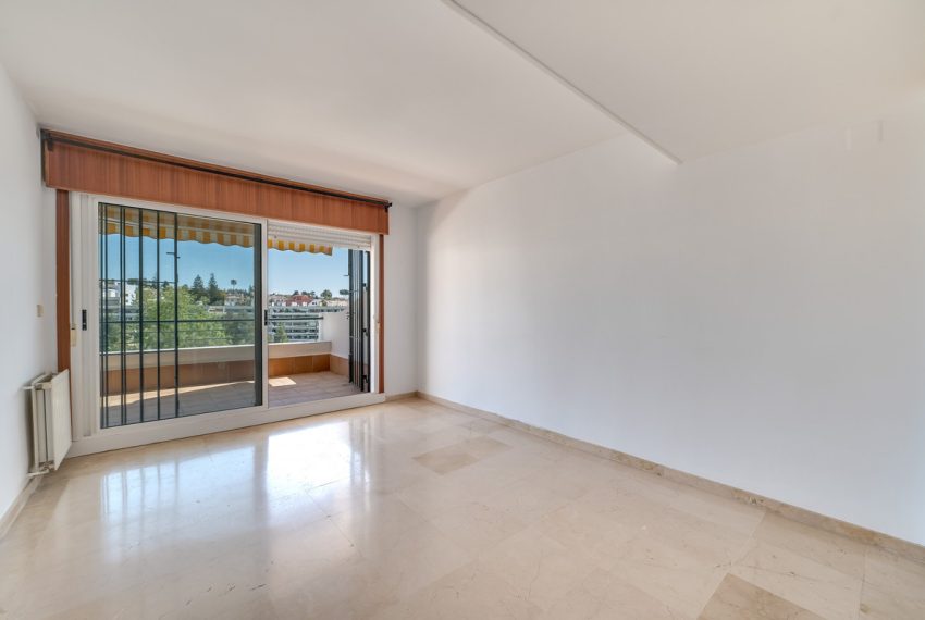R5013880-Apartment-For-Sale-San-Pedro-de-Alcantara-Penthouse-Duplex-3-Beds-243-Built-14