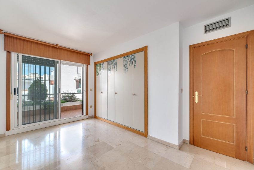 R5013880-Apartment-For-Sale-San-Pedro-de-Alcantara-Penthouse-Duplex-3-Beds-243-Built-19