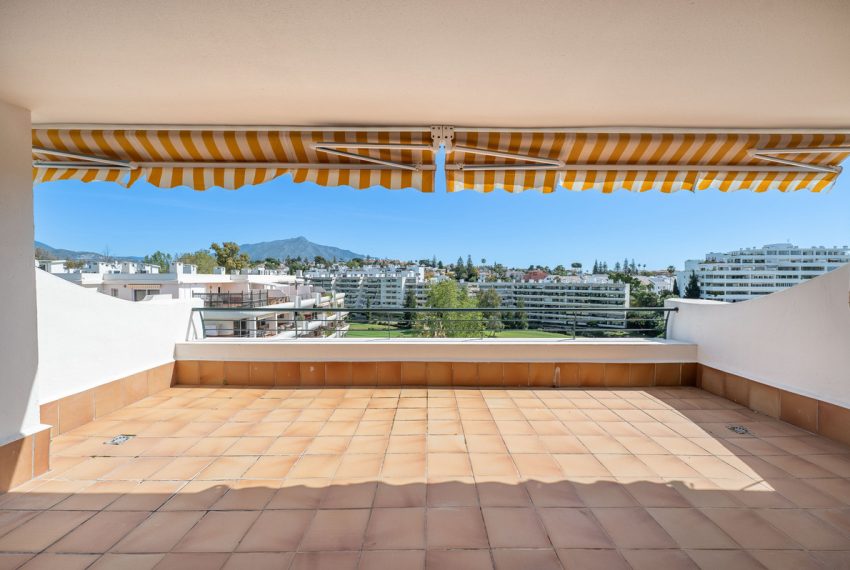 R5013880-Apartment-For-Sale-San-Pedro-de-Alcantara-Penthouse-Duplex-3-Beds-243-Built-4