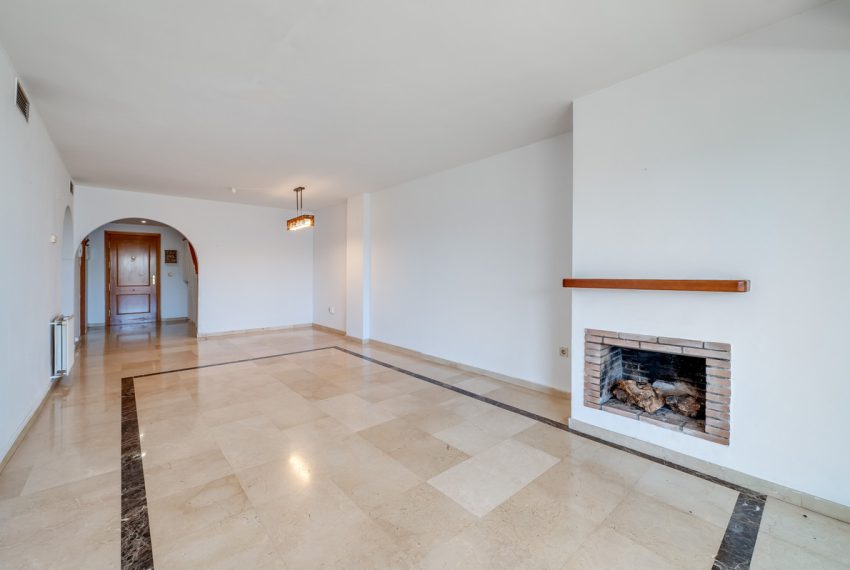 R5013880-Apartment-For-Sale-San-Pedro-de-Alcantara-Penthouse-Duplex-3-Beds-243-Built-8