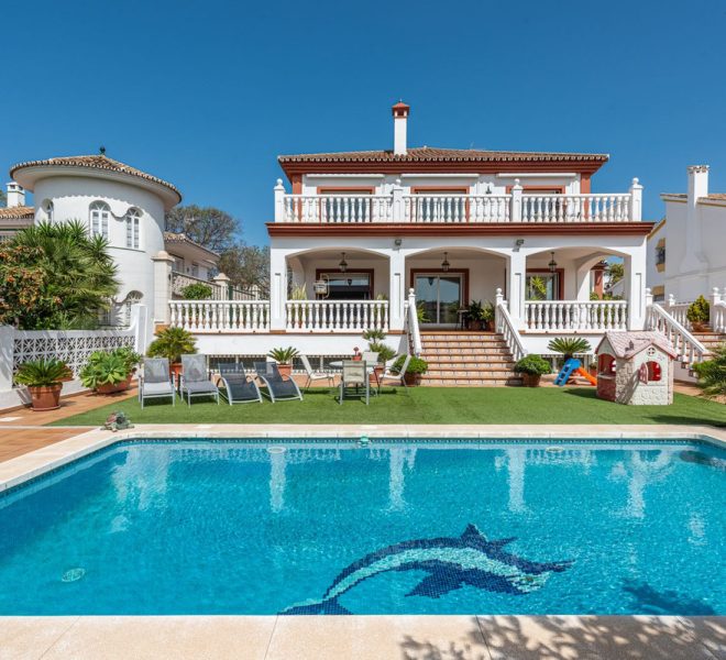 R5014684-Image 1-Detached - 6 Beds - 628 Built
