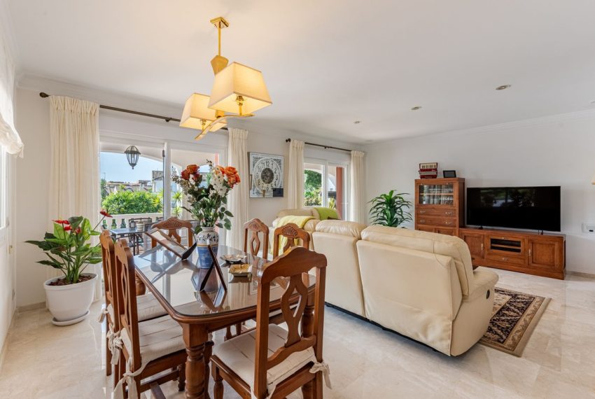 R5014684-Villa-For-Sale-San-Pedro-de-Alcantara-Detached-6-Beds-628-Built-7