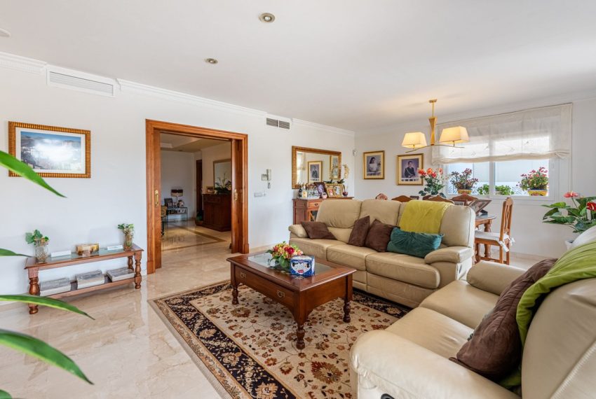 R5014684-Villa-For-Sale-San-Pedro-de-Alcantara-Detached-6-Beds-628-Built-8
