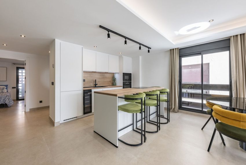 R5014801-Apartment-For-Sale-Nueva-Andalucia-Middle-Floor-3-Beds-110-Built-3