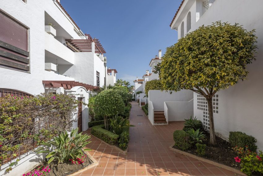 R5014801-Apartment-For-Sale-Nueva-Andalucia-Middle-Floor-3-Beds-110-Built-9