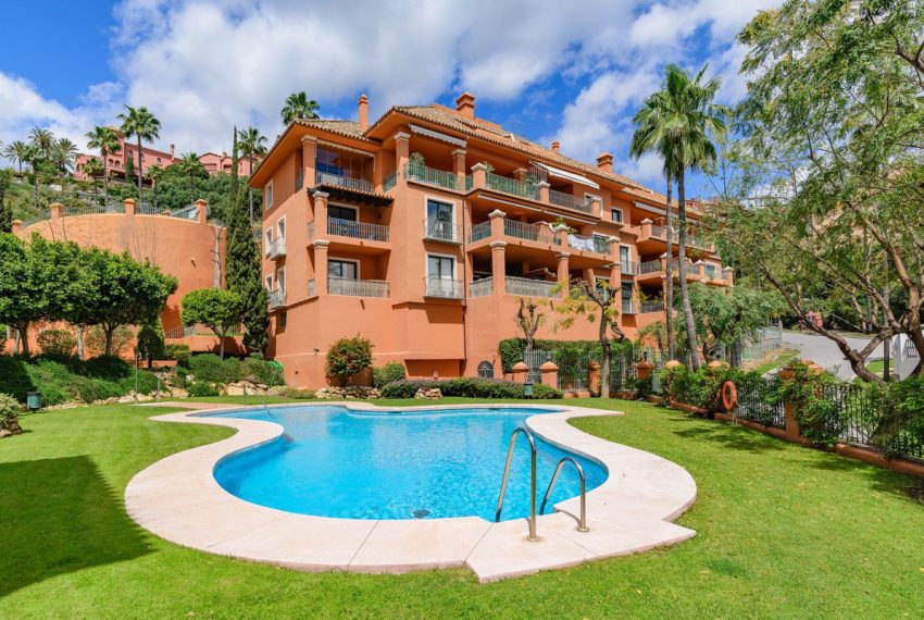 R5015335-Apartment-For-Sale-Benahavis-Ground-Floor-2-Beds-126-Built