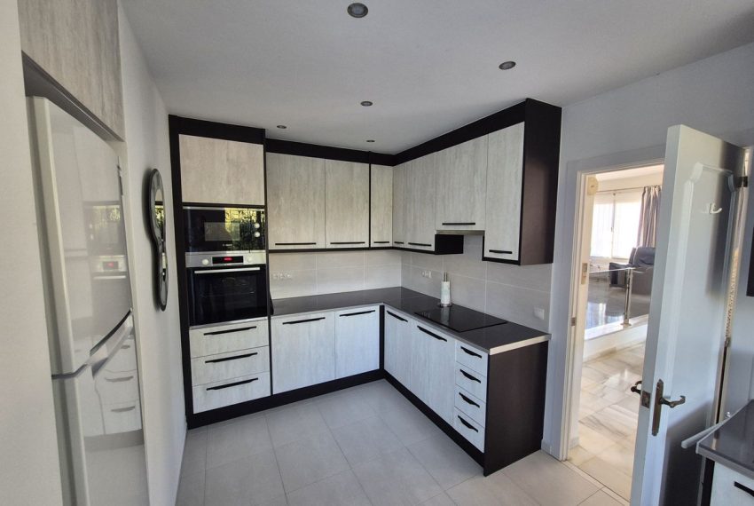 R5015374-Villa-For-Sale-Calahonda-Detached-3-Beds-203-Built-4