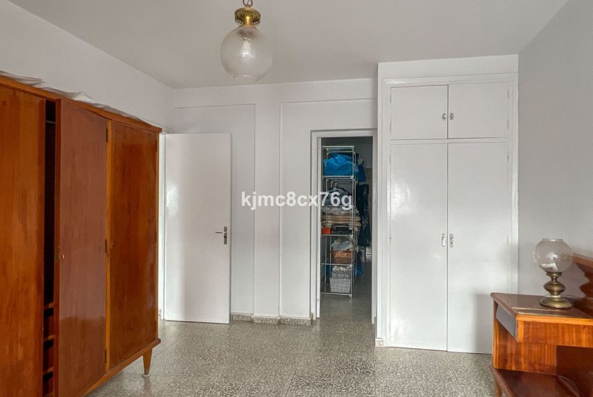 R5015485-Villa-For-Sale-Marbella-Detached-5-Beds-330-Built-10