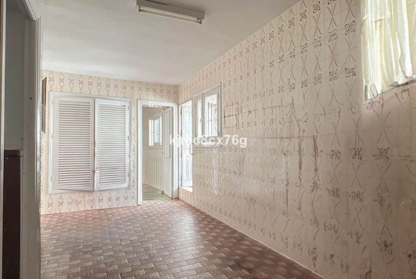 R5015485-Villa-For-Sale-Marbella-Detached-5-Beds-330-Built-18