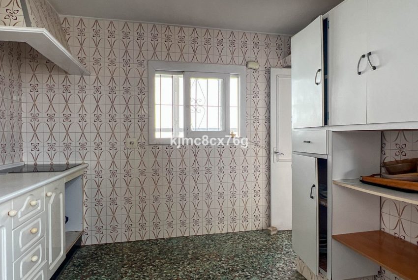 R5015485-Villa-For-Sale-Marbella-Detached-5-Beds-330-Built-19