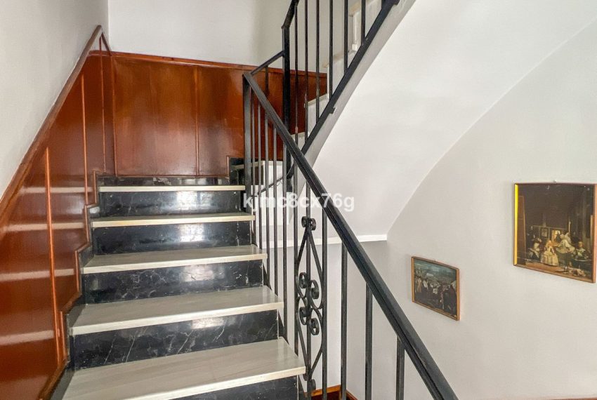 R5015485-Villa-For-Sale-Marbella-Detached-5-Beds-330-Built-7