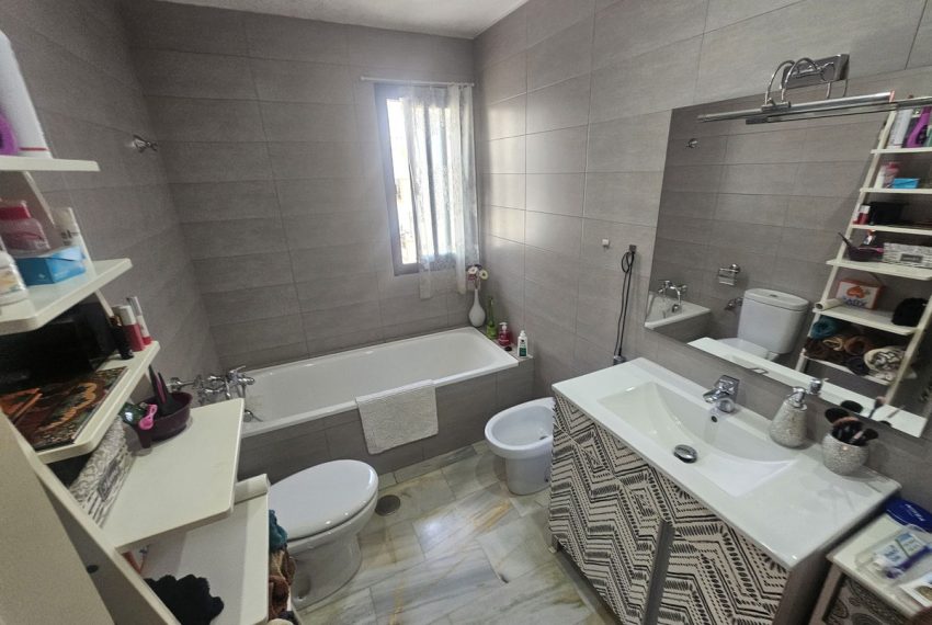 R5016004-Apartment-For-Sale-Calahonda-Penthouse-2-Beds-78-Built-9
