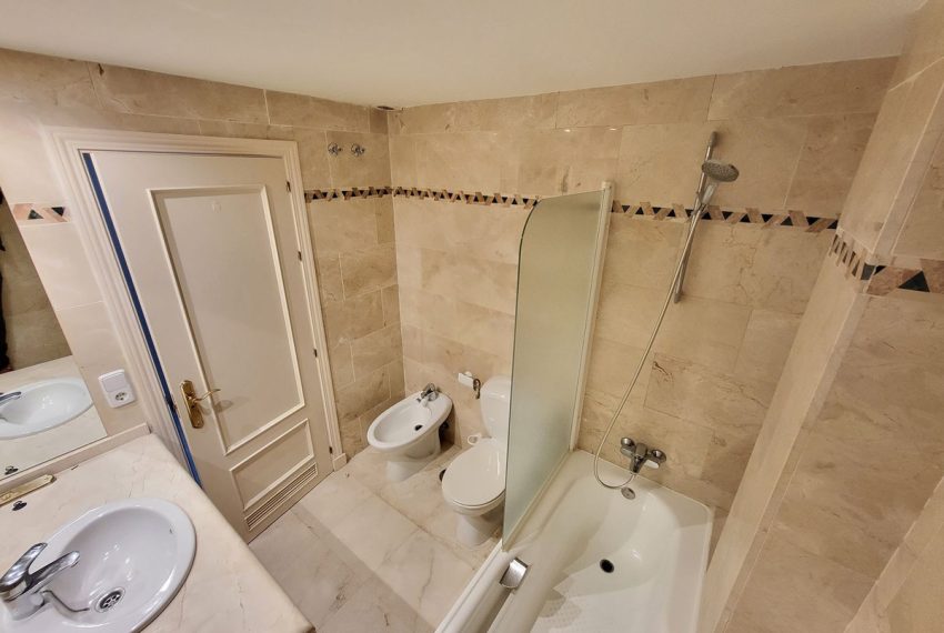 R5016217-Apartment-For-Sale-Nueva-Andalucia-Middle-Floor-2-Beds-117-Built-19
