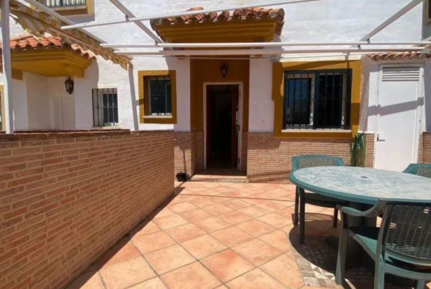 R5017006-Villa-For-Sale-Marbella-Semi-Detached-4-Beds-209-Built-2
