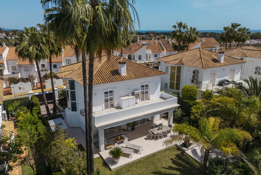 R5017018-Villa-For-Sale-Estepona-Detached-4-Beds-250-Built-3