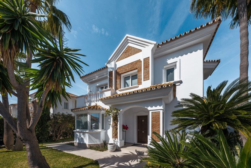 R5017018-Villa-For-Sale-Estepona-Detached-4-Beds-250-Built-9