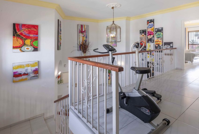 R5017291-Villa-For-Sale-Estepona-Detached-5-Beds-334-Built-10