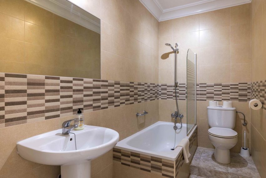 R5017291-Villa-For-Sale-Estepona-Detached-5-Beds-334-Built-17