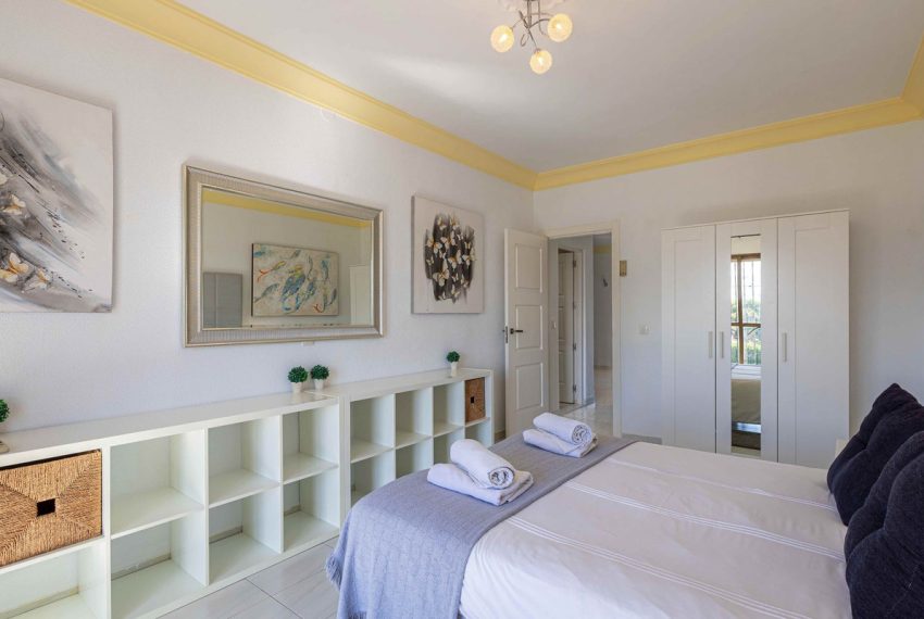 R5017291-Villa-For-Sale-Estepona-Detached-5-Beds-334-Built-19