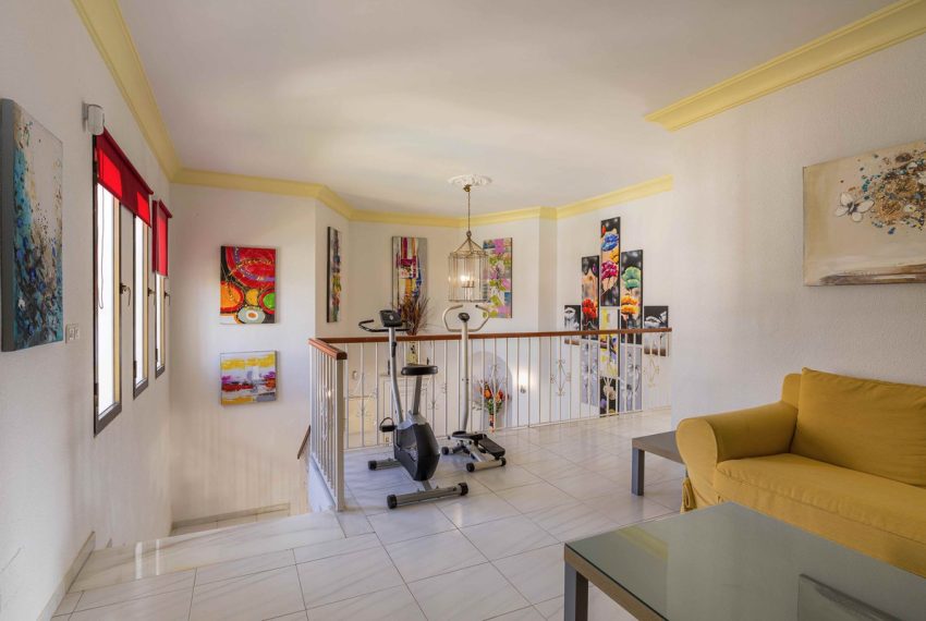 R5017291-Villa-For-Sale-Estepona-Detached-5-Beds-334-Built-8
