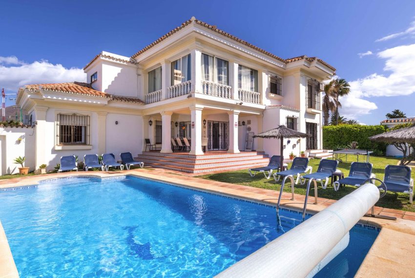 R5017291-Villa-For-Sale-Estepona-Detached-5-Beds-334-Built