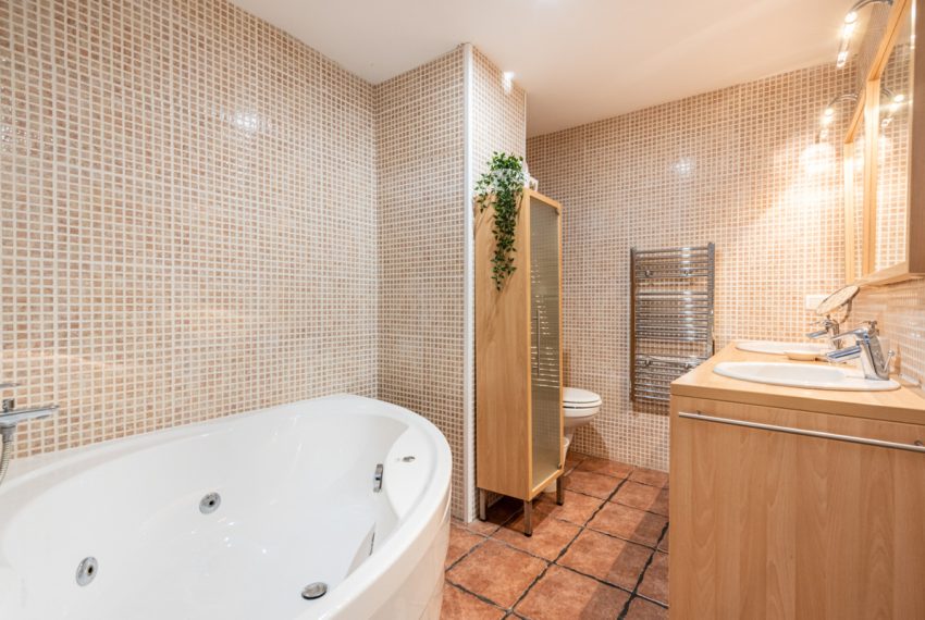 R5017480-Apartment-For-Sale-Benahavis-Ground-Floor-2-Beds-124-Built-4