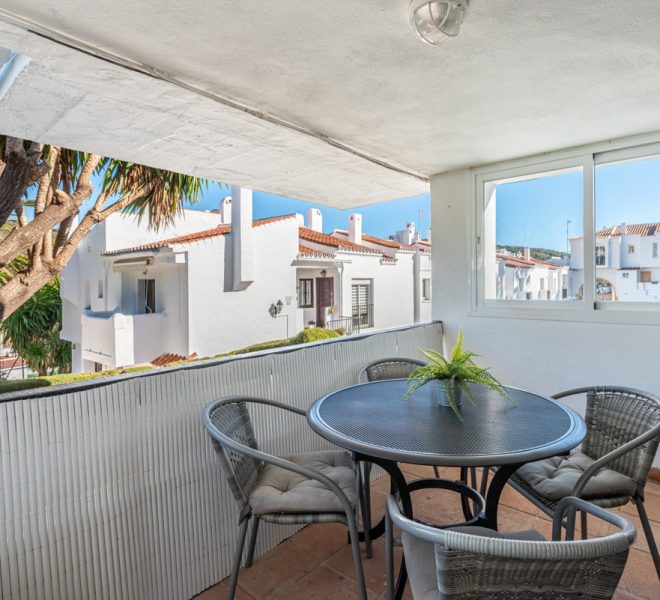 R5017480-Image 1-Ground Floor - 2 Beds - 124 Built