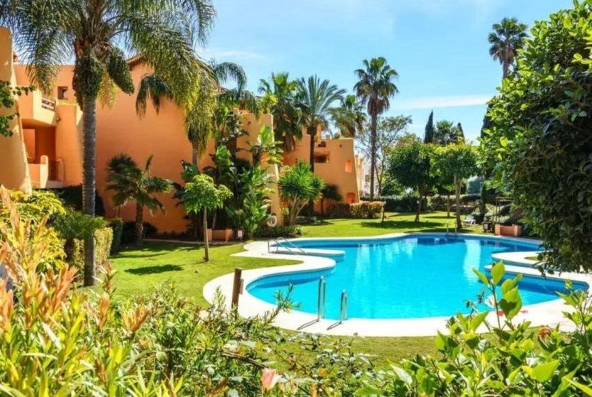 R5017597-Apartment-For-Sale-Bel-Air-Penthouse-2-Beds-120-Built-1