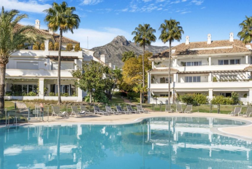 R5017624-Apartment-For-Sale-The-Golden-Mile-Duplex-3-Beds-157-Built-10