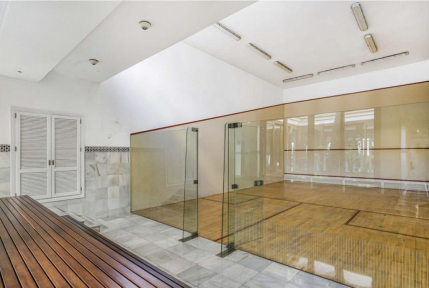R5017624-Apartment-For-Sale-The-Golden-Mile-Duplex-3-Beds-157-Built-11
