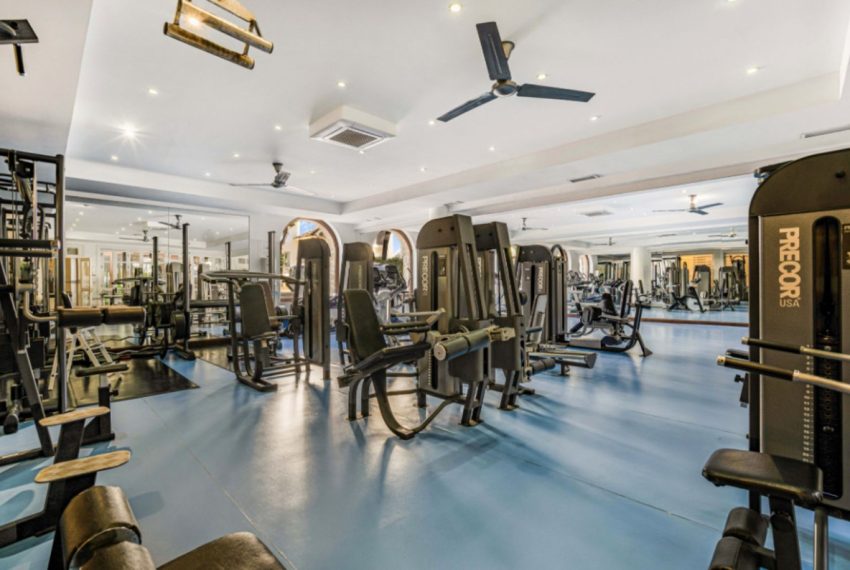 R5017624-Apartment-For-Sale-The-Golden-Mile-Duplex-3-Beds-157-Built-14