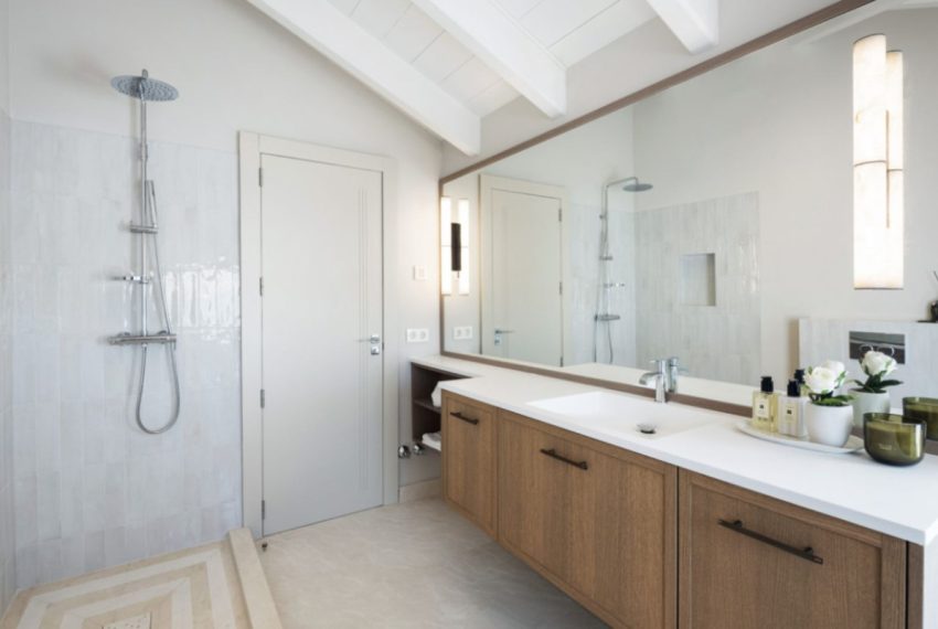R5017624-Apartment-For-Sale-The-Golden-Mile-Duplex-3-Beds-157-Built-8
