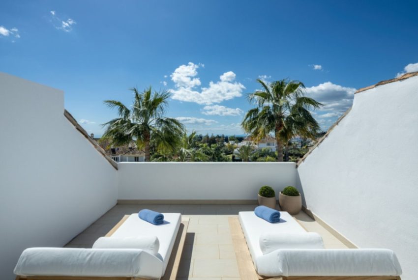 R5017624-Apartment-For-Sale-The-Golden-Mile-Duplex-3-Beds-157-Built-9