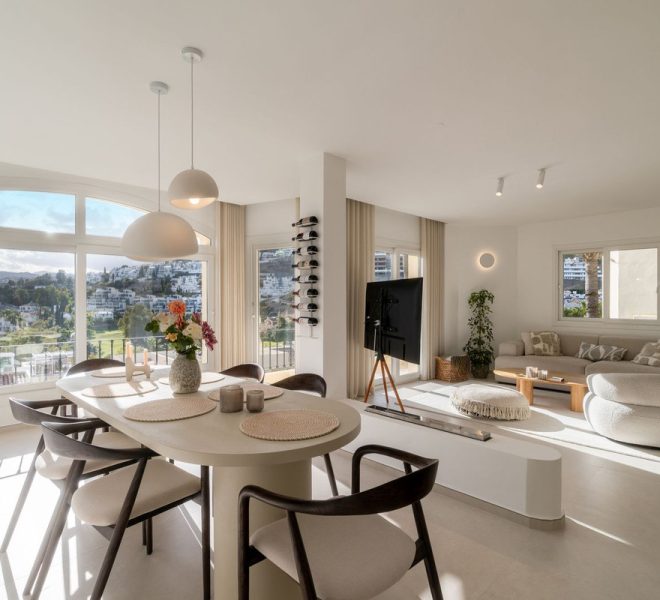 R5017696-Image 1-Penthouse Duplex - 3 Beds - 200 Built