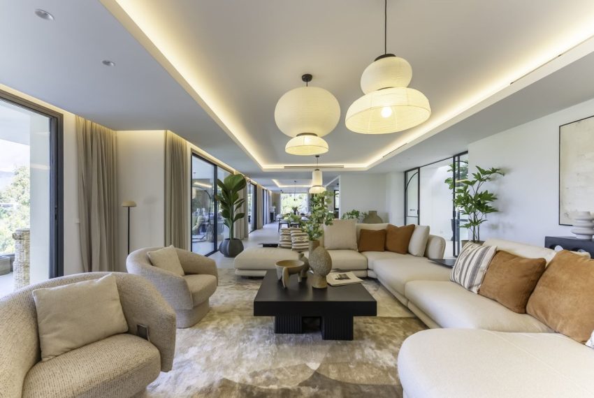 R5017807-Villa-For-Sale-El-Rosario-Detached-6-Beds-609-Built-10