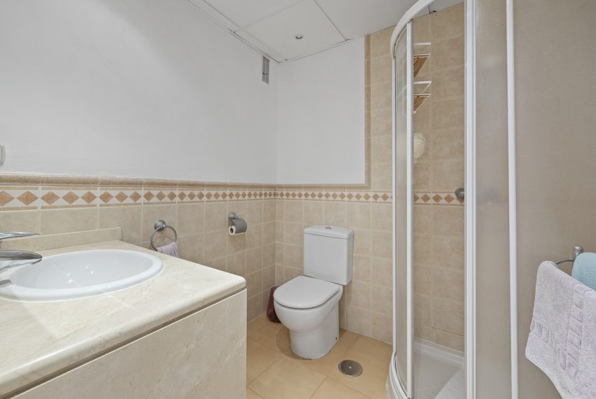 R5018800-Apartment-For-Sale-Marbella-Middle-Floor-4-Beds-177-Built-17
