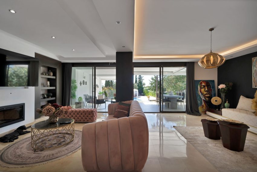R5018968-Villa-For-Sale-Marbella-Semi-Detached-4-Beds-239-Built-13