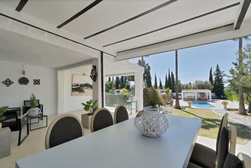 R5018968-Villa-For-Sale-Marbella-Semi-Detached-4-Beds-239-Built-6