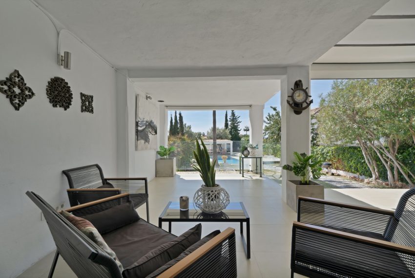R5018968-Villa-For-Sale-Marbella-Semi-Detached-4-Beds-239-Built-7