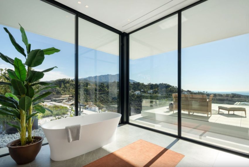 R5019220-Villa-For-Sale-Benahavis-Detached-8-Beds-1445-Built-11
