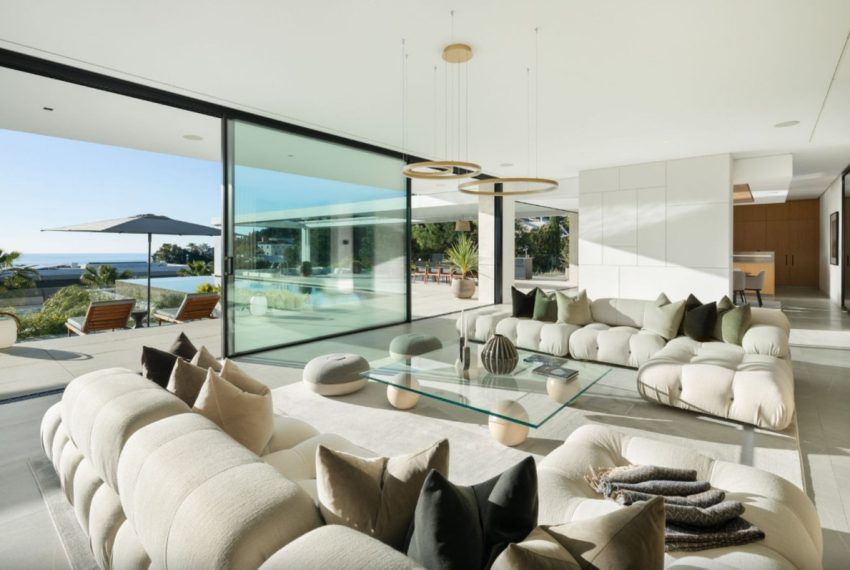 R5019220-Villa-For-Sale-Benahavis-Detached-8-Beds-1445-Built-5