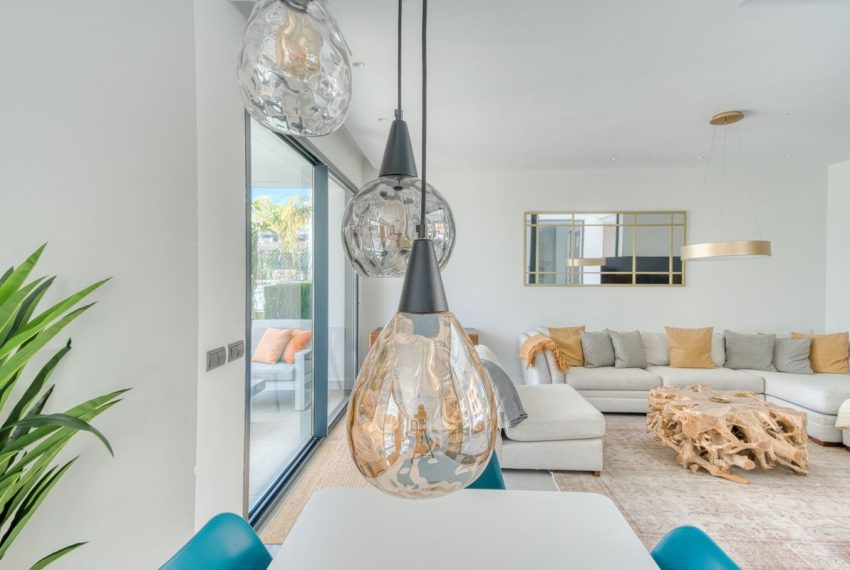 R5019310-Villa-For-Sale-Estepona-Detached-4-Beds-351-Built-10