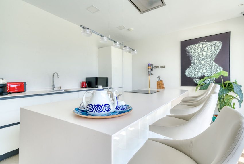 R5019310-Villa-For-Sale-Estepona-Detached-4-Beds-351-Built-12