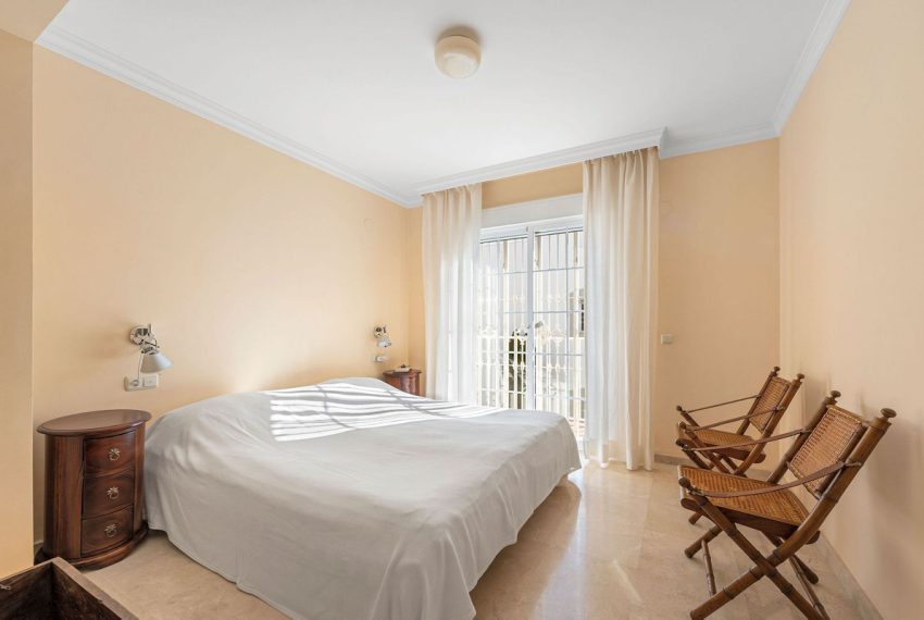 R5019328-Townhouse-For-Sale-Nueva-Andalucia-Terraced-3-Beds-232-Built-11